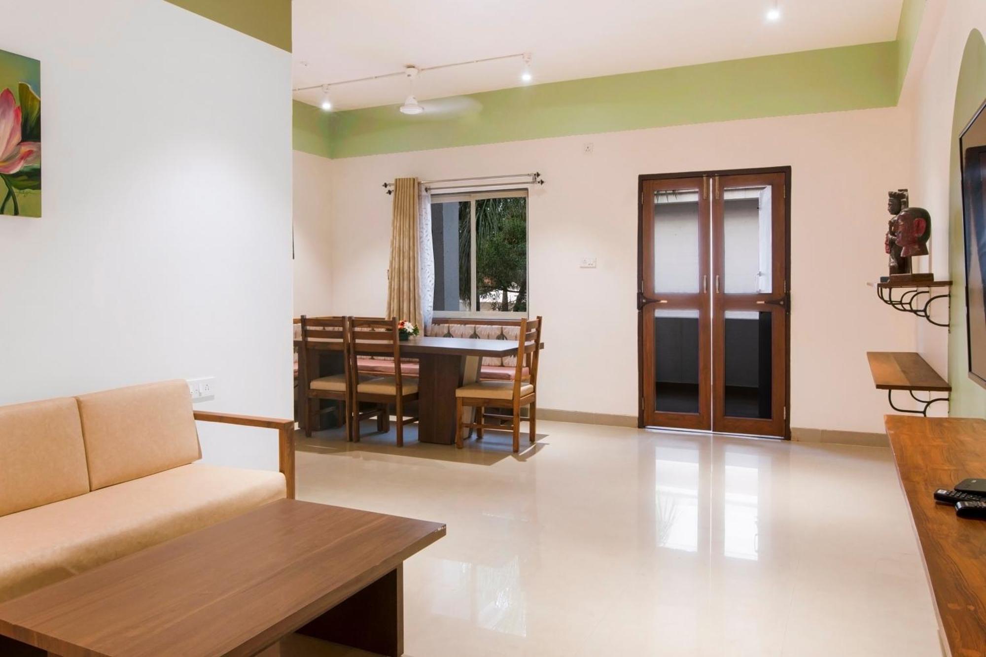 Sterling Stolen Heaven Lonavala Quarto foto